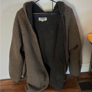 Sherpa windbreaker with hood